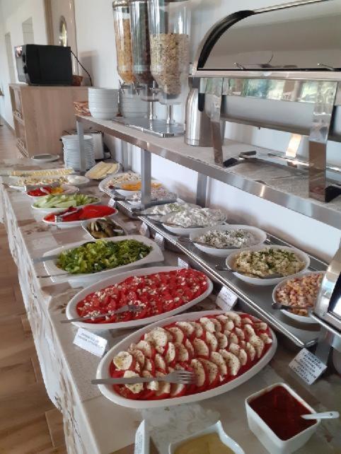 Pokoje Goscinne Frik Jantar Luaran gambar